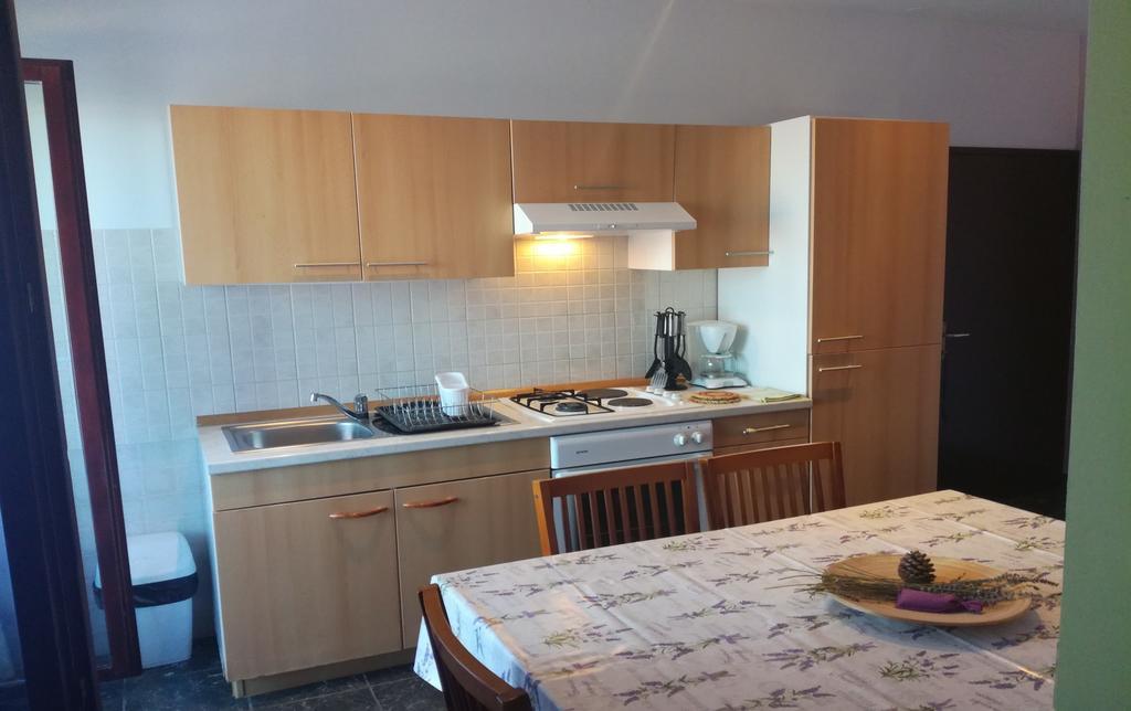 Apartments Tamara Sukošan エクステリア 写真